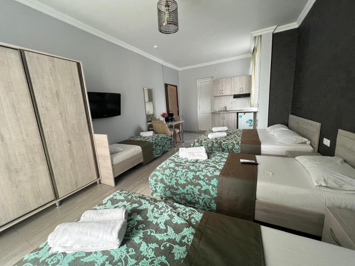 Guesthouse Data Гоніо Екстер'єр фото
