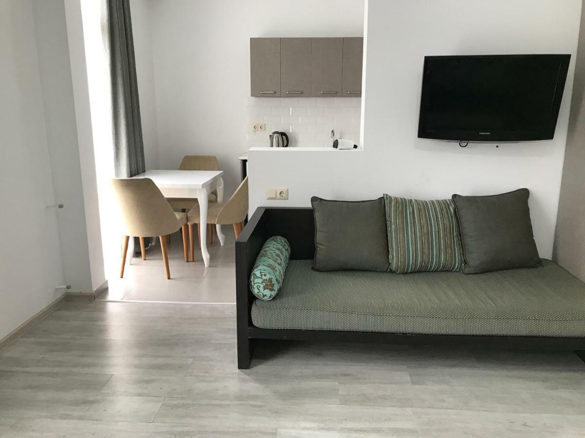 Guesthouse Data Гоніо Екстер'єр фото