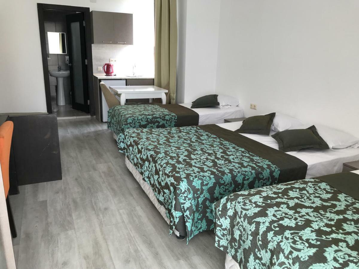 Guesthouse Data Гоніо Екстер'єр фото